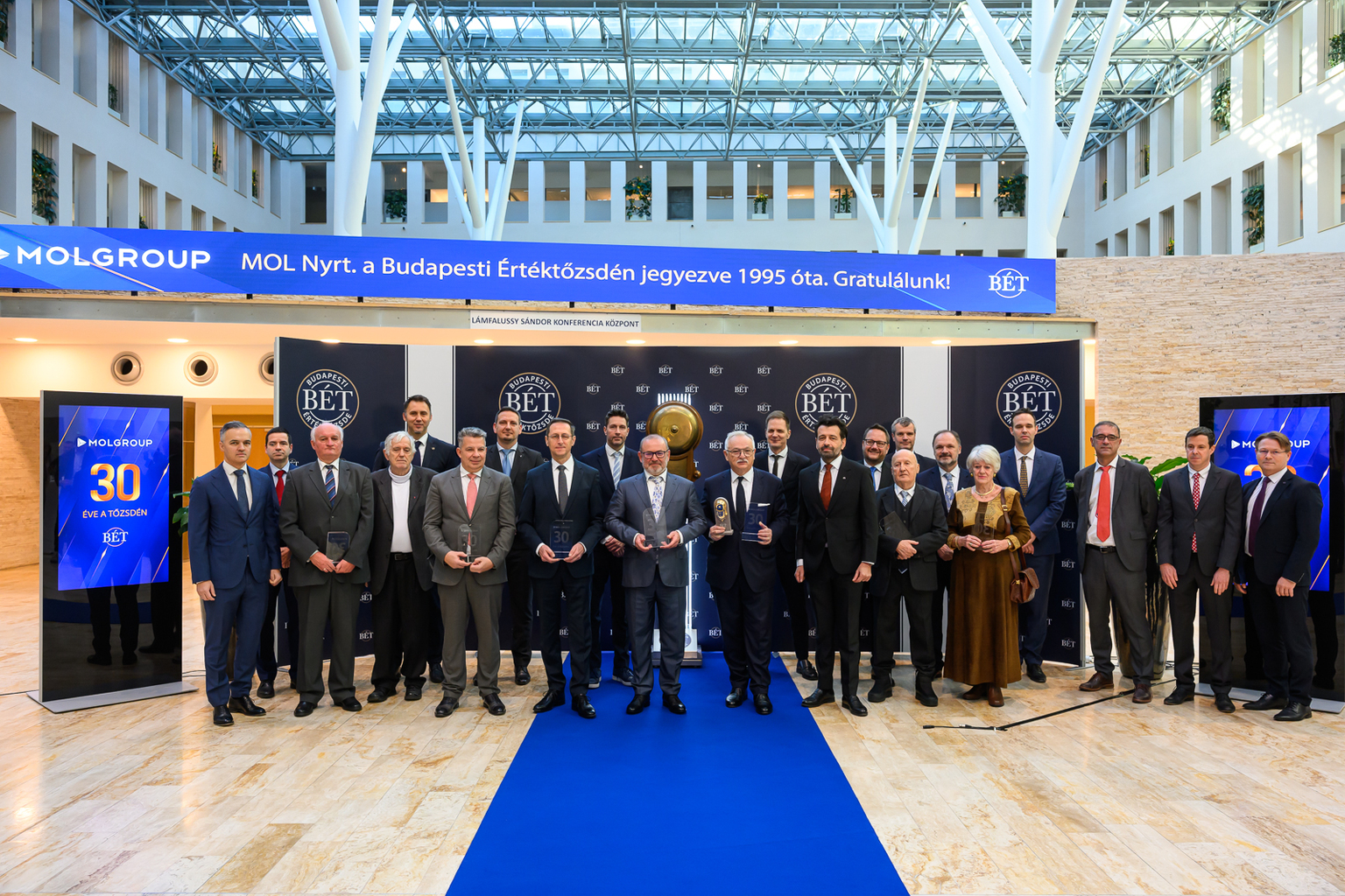 MOL 30. éves jubileumi csengetés fotók